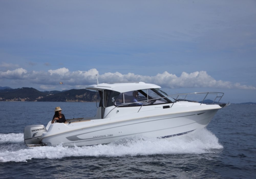 Beneteau Antares 7.80 mieten